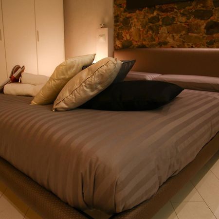 Art Boutique Hotel Acchiappasogni Barga Rum bild